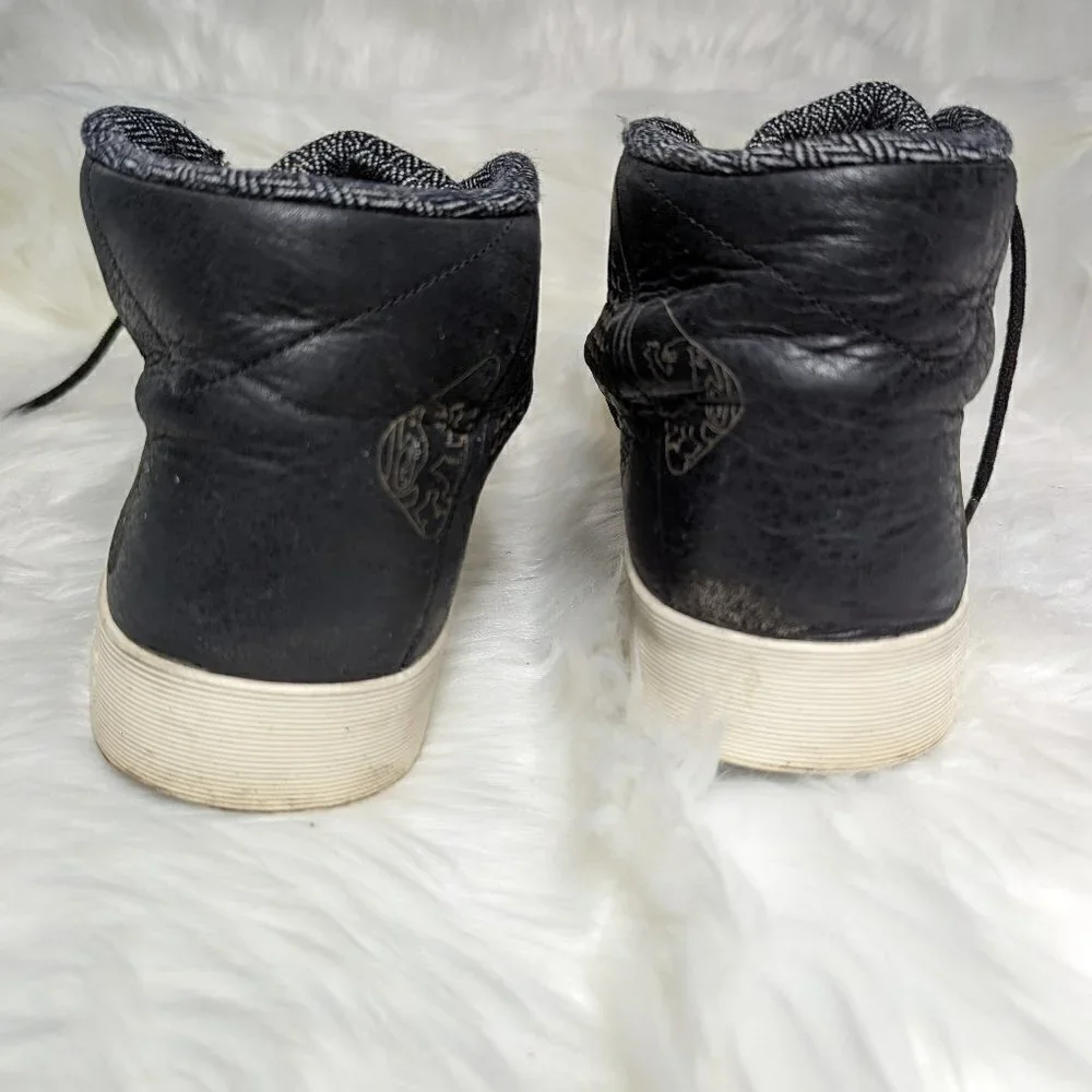 Nike Mens size 9.5 Lebron Lifestyle Black 604826-001 casual